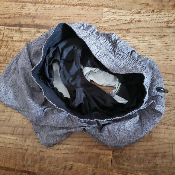 Lululemon Tracker Short - Picture 6 of 9